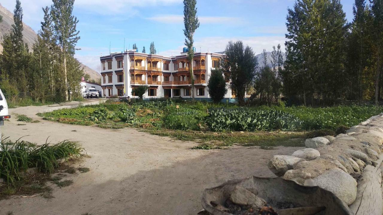 Hunder Residency Hotel Лех Екстериор снимка