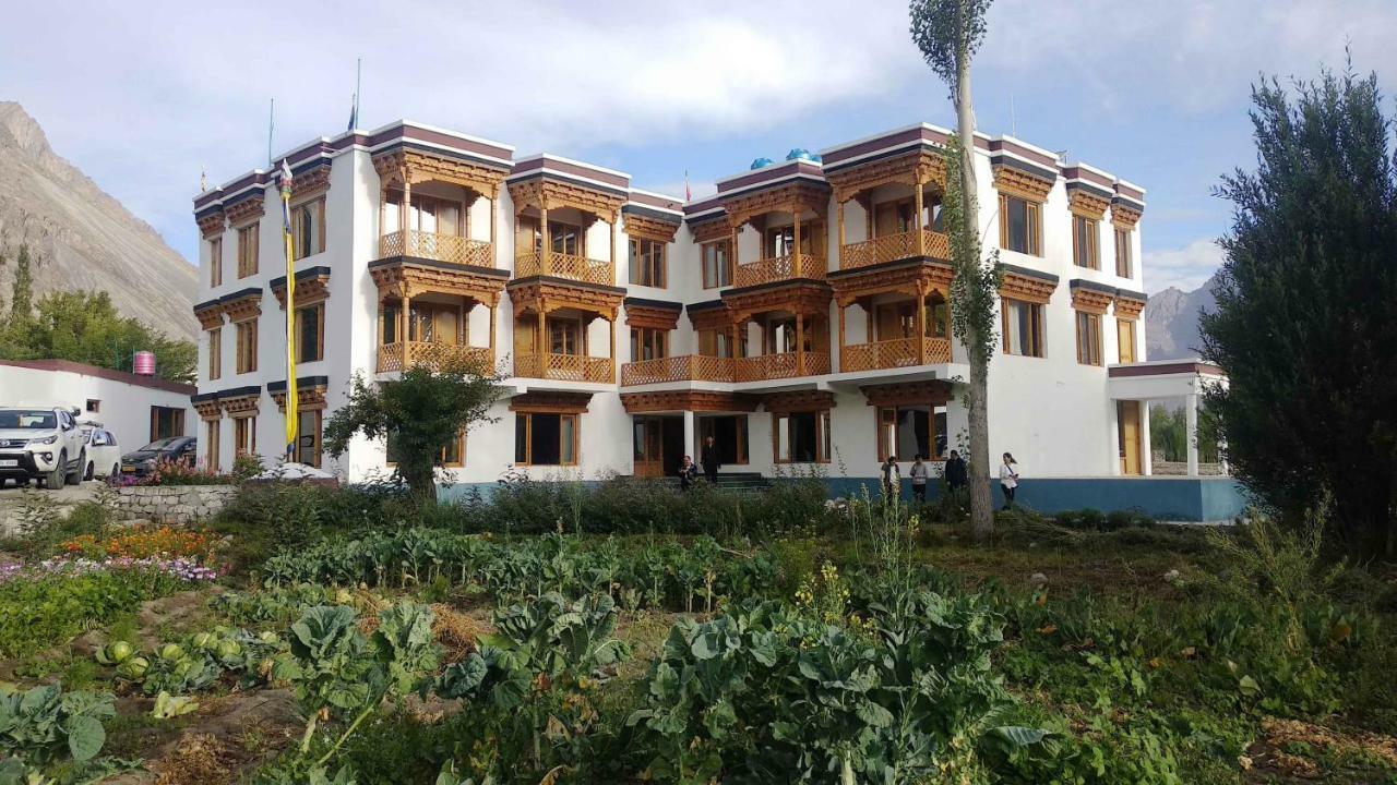 Hunder Residency Hotel Лех Екстериор снимка